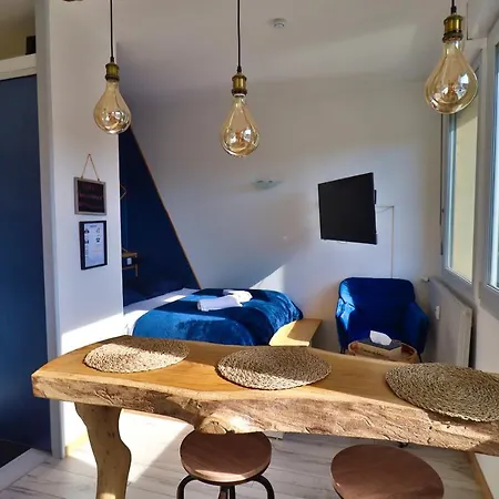 Superbe Cosy Et Atypique 3 Etoiles * Montbéliard